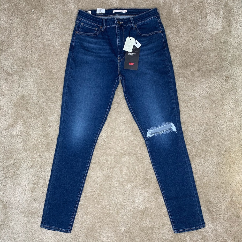 Levi’s Premium 721 Sculpting High Rise Skinny Jean